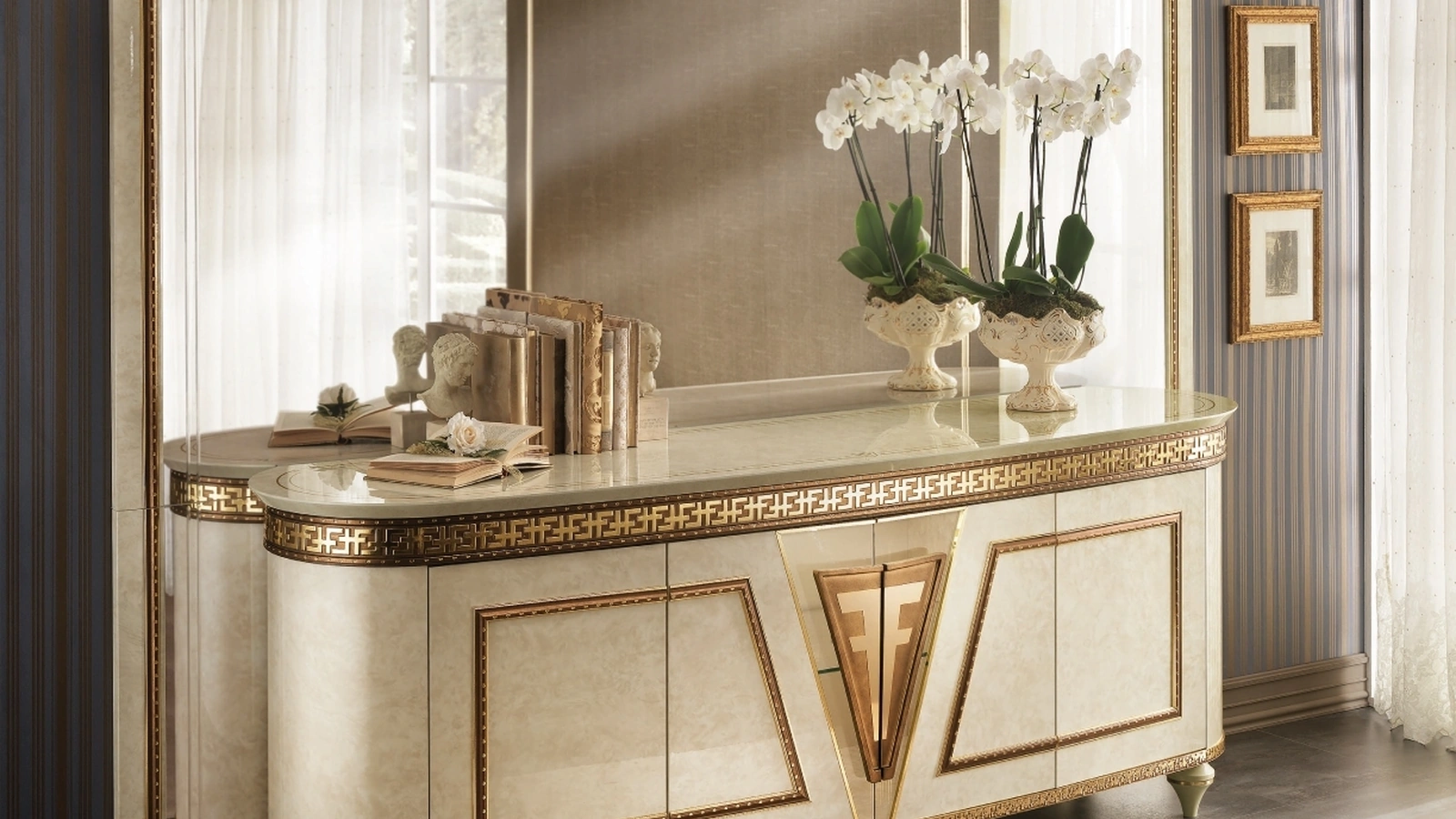 Specchiera Fantasia Mural con cornice in marmo di Arredoclassic