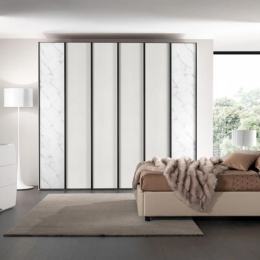 Armadio Evolution in bianco frassinato e vetro effetto marmo di Mobil Più