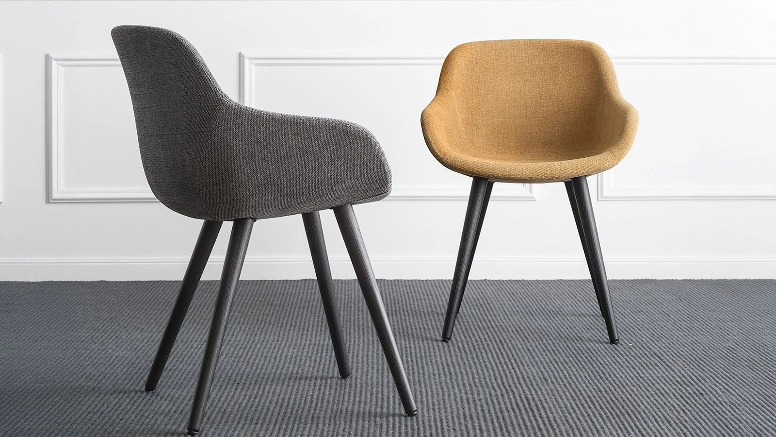 Sedia in tessuto imbottito Igloo di Calligaris