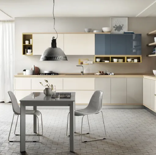 Cucina Moderna Foodshelf laccato Panna, Tortora e Blu Aviazione di Scavolini