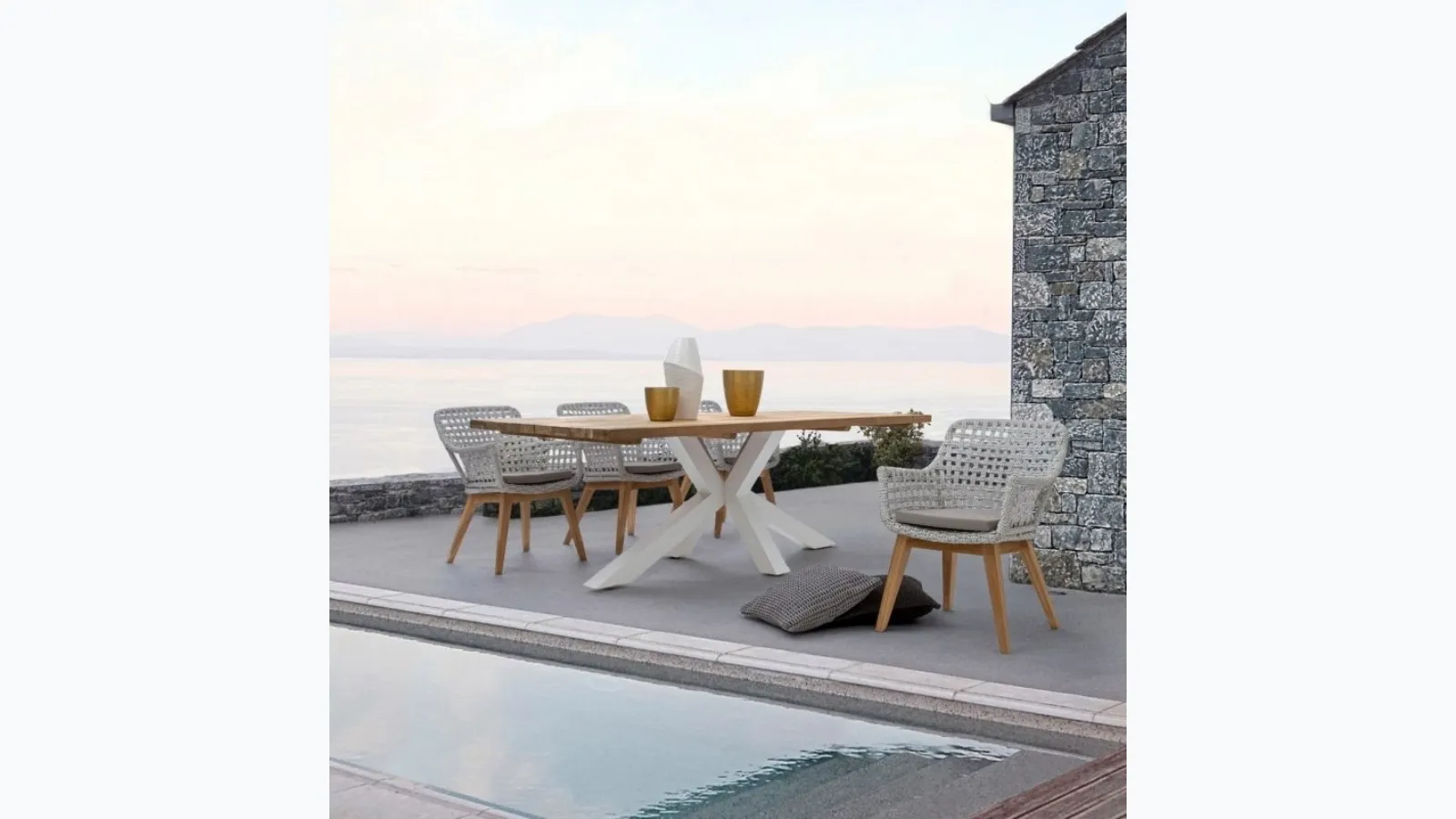 Tavolo in Teak riciclato e alluminio Ramsey di Bizzotto